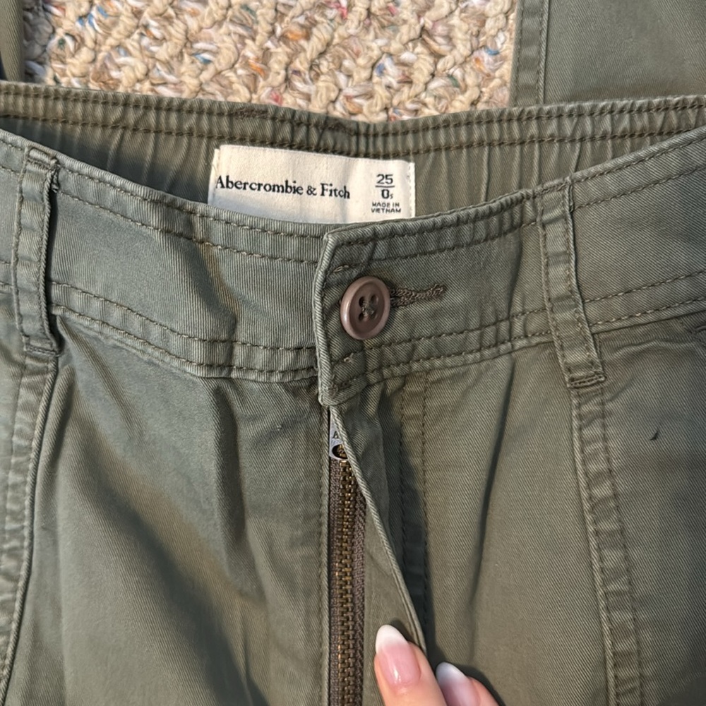 Cargo pants - Picture 2 of 2
